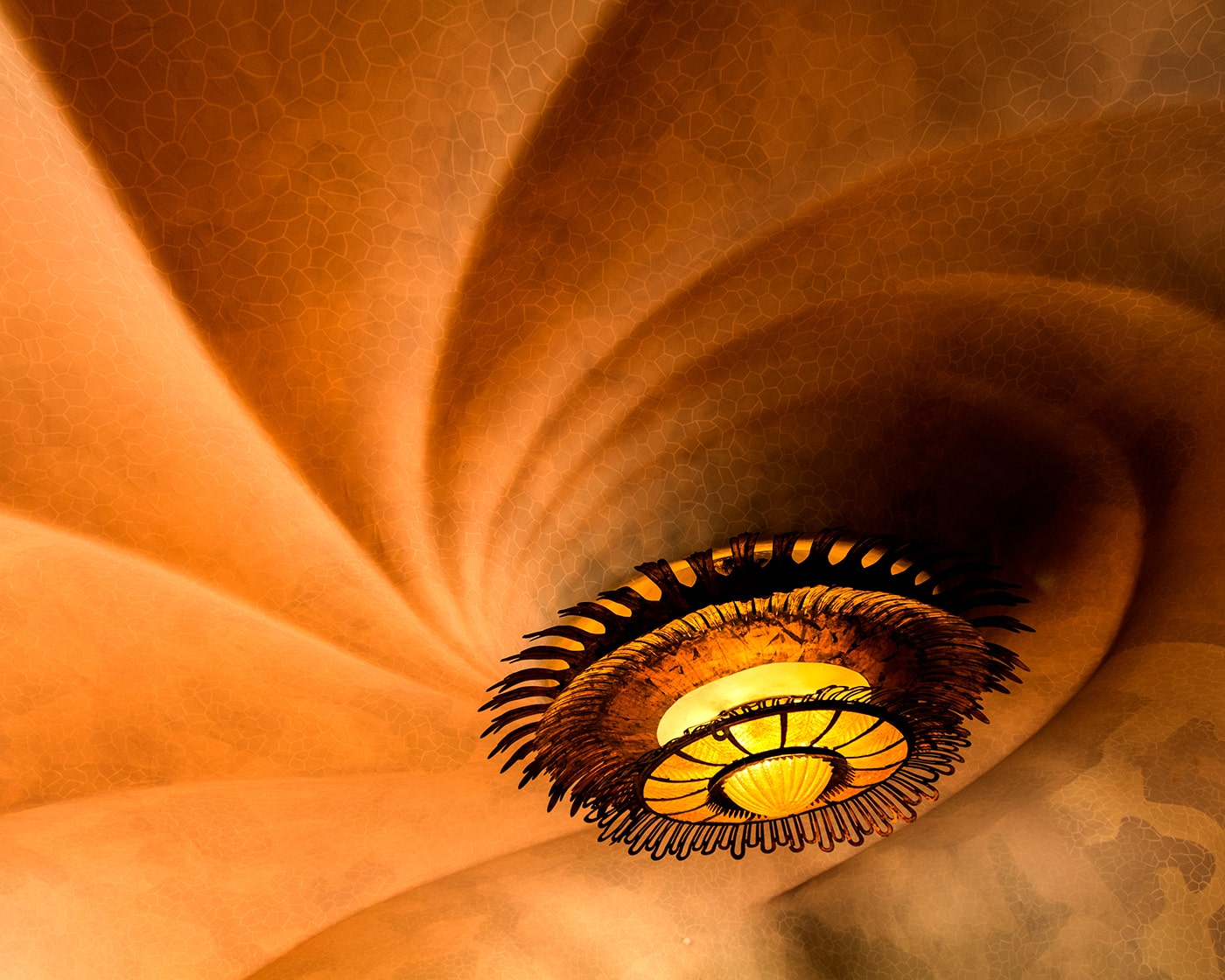 Casa Batllo, Gaudi Lampe | © Marianne Wogeck