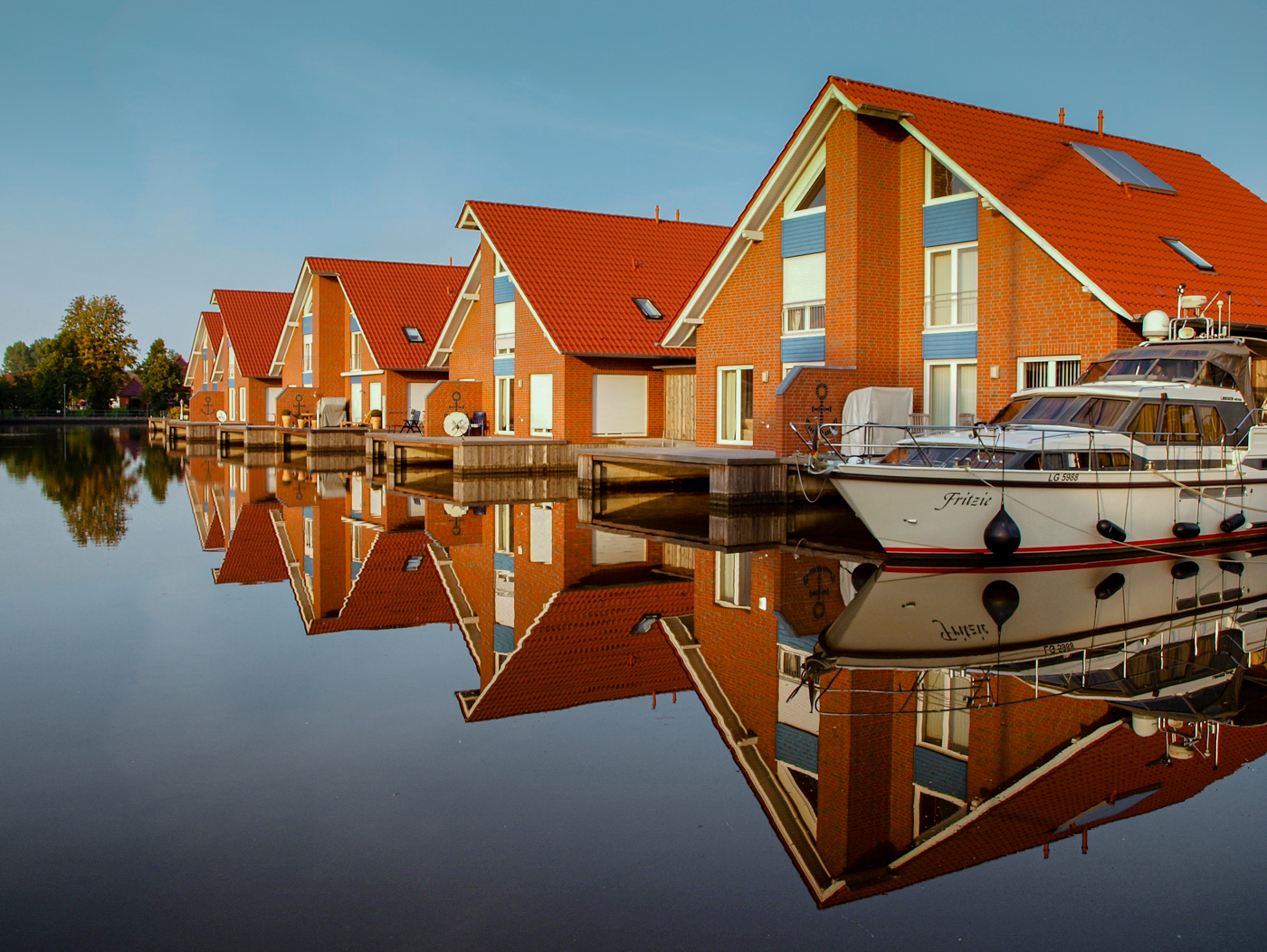 Sicherer Hafen  |  © Karl-Heinz Ziolkowski