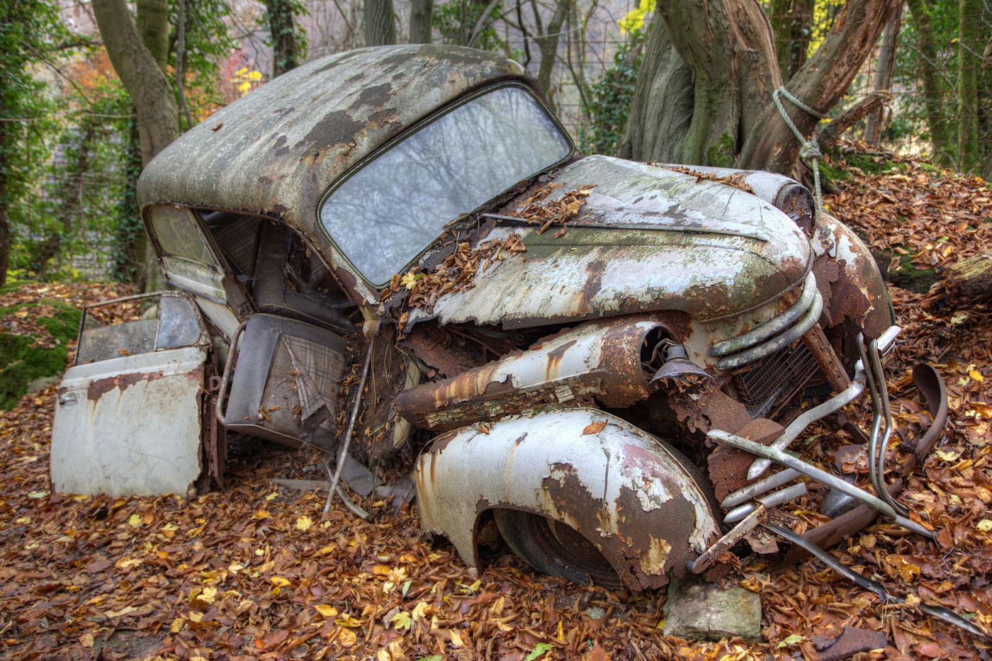 Lost vintage car | © Wolfgang Röser