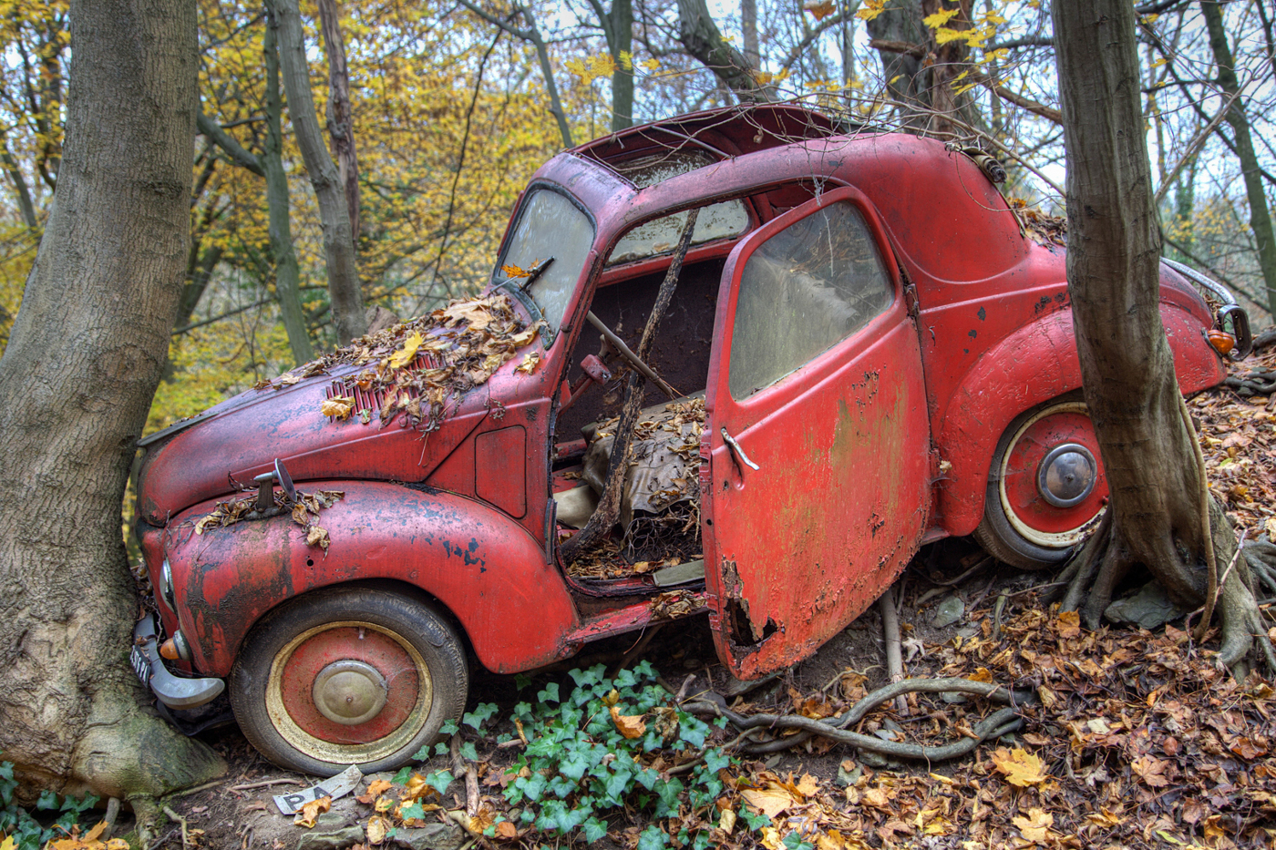 Lost vintage car | © Wolfgang Röser